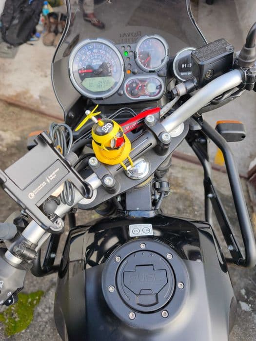 Royal Enfield Himalayan 411, bardzo mały przebieg!