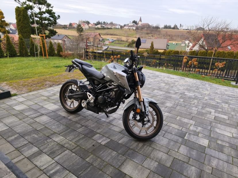 Honda Cb 125 po lift 15km,2021rok, 4300 przebiegu  STAN IDEALNY.