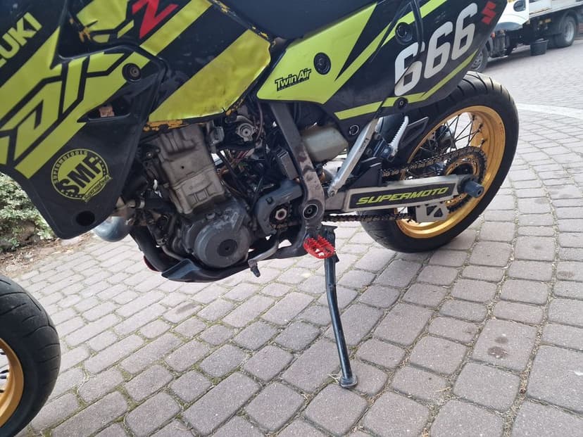 Suzuki Drz 400Y najlżejsza wersja supermoto magura akrap talon bigbore