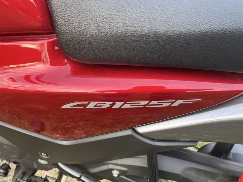 Honda CB125f motocykl