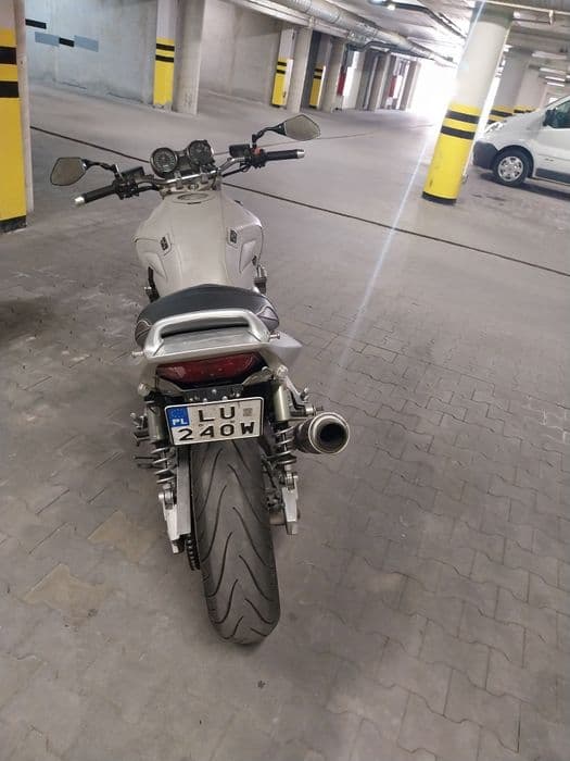 Honda CB 1300 motocykl