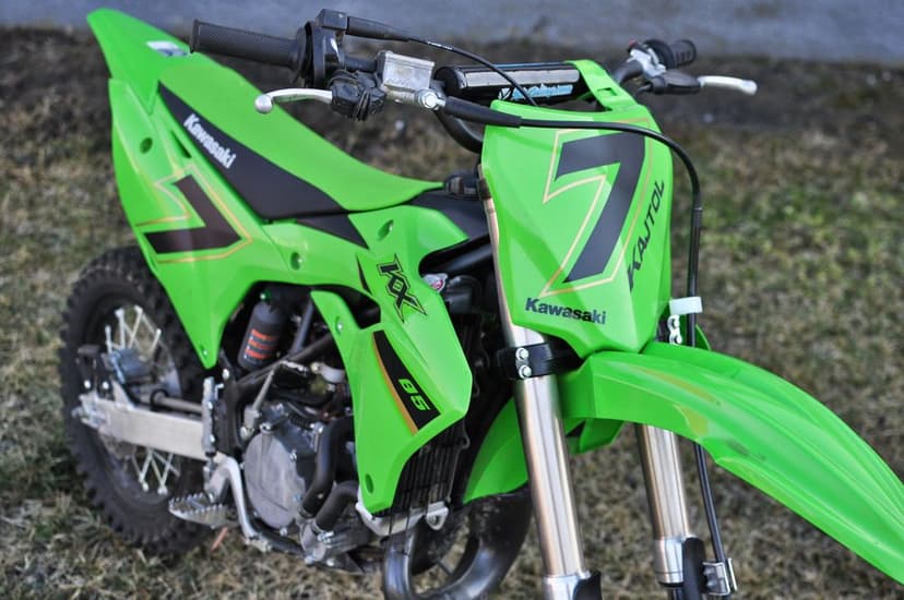 Kawasaki KX 85 / Jak nowy / 11 Mth / 2023 rok