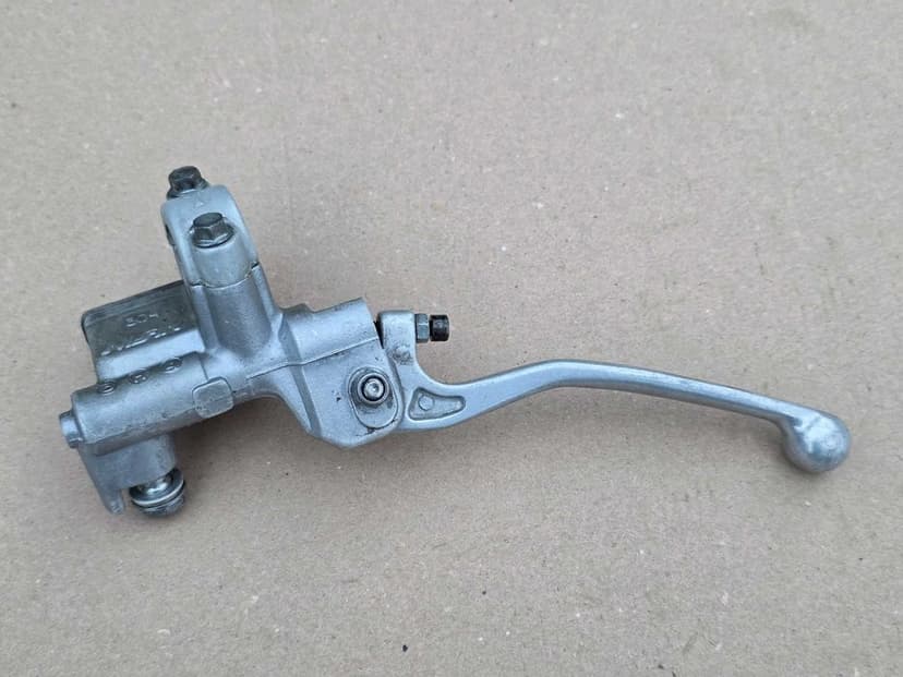 Przód przednia pompa hamulcowa Suzuki RM RMZ 125 / 250 / 450 nissin