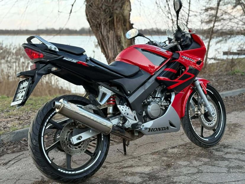 Honda CBR 125R 2007! Opony! Nowy napęd! Transport! RATY! yzf cbf mt