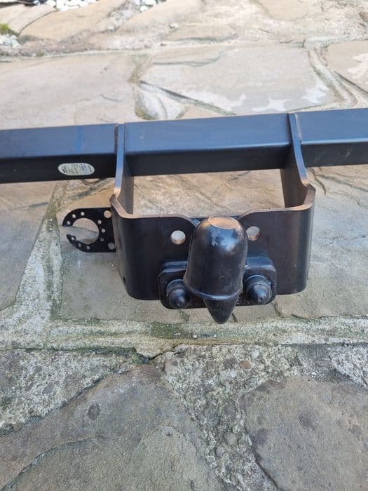 Hak holowniczy Toyota Hilux 2015+ ORYGINAŁ Brink PW960-0K006 140kg