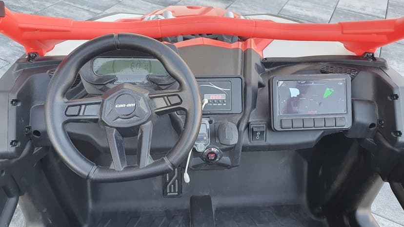 Auto na akumulator buggy CAN AM Maverick 3 dla dzieci dwuosobowe
