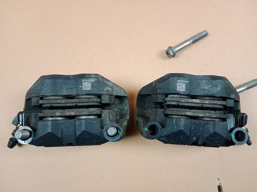 Bmw R1250 GS K50 K51 Zaciski Hamulcowe Przód Zacisk Hamulcowy L + P