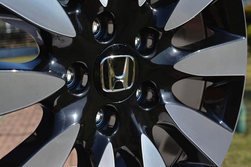 Felgi 17" 5x114,3 Honda Civic Accord CR-V FR-V MR-V Pilot #521