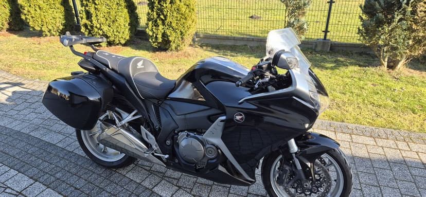Sprzedam Honda Vfr1200 f