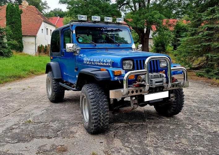 Jeep Wrangler 2,5 4x4 Hardtop 3 dachy lift zawieszenia wyciągarka rury