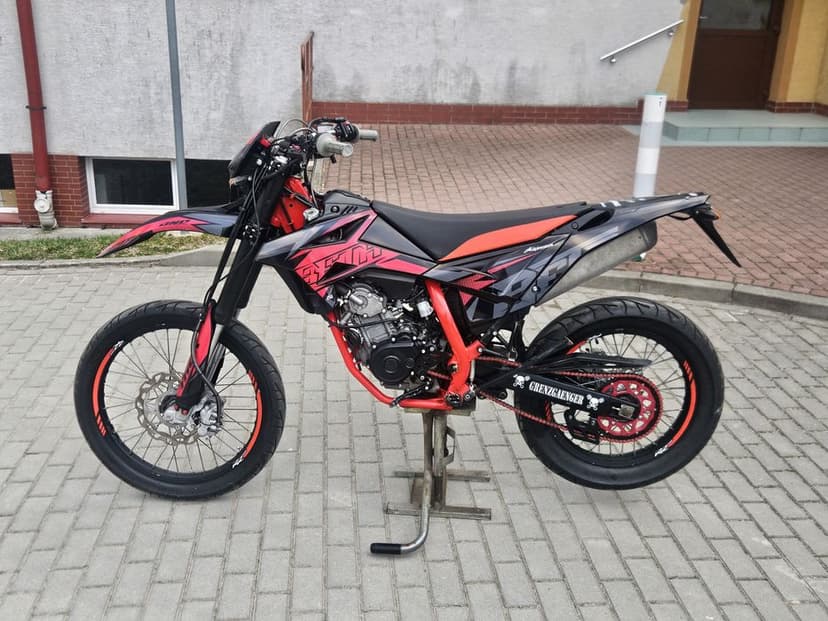 Beta rr 125 LC RR125LC Zadbana Czerwona a1 b1  nie wr125 ladna