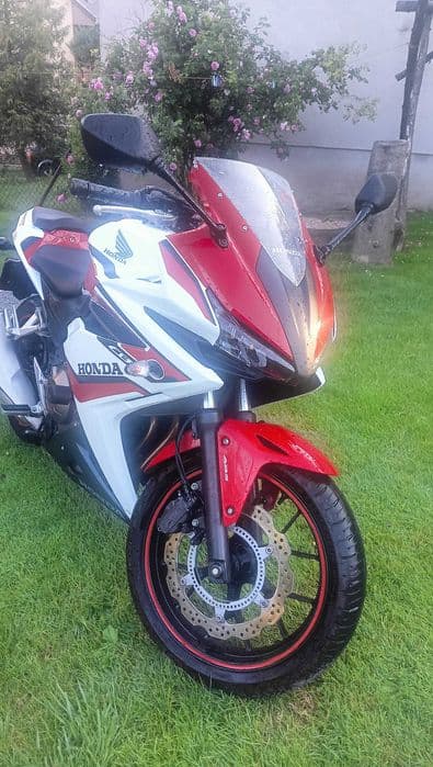Sprzedam Honde CBR 500r 2019 rok