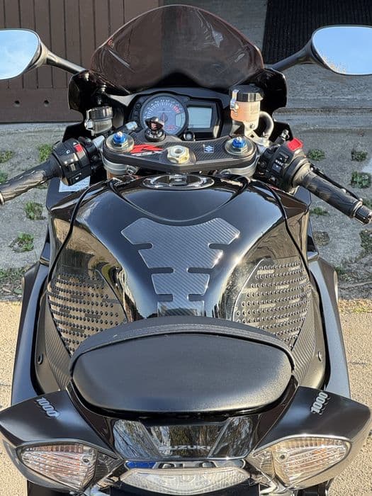 Suzuki gsxr gsx-r 1000 k8 k9