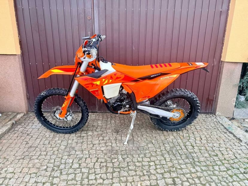 KTM EXC-F 350 Six Days SPAIN model 2025