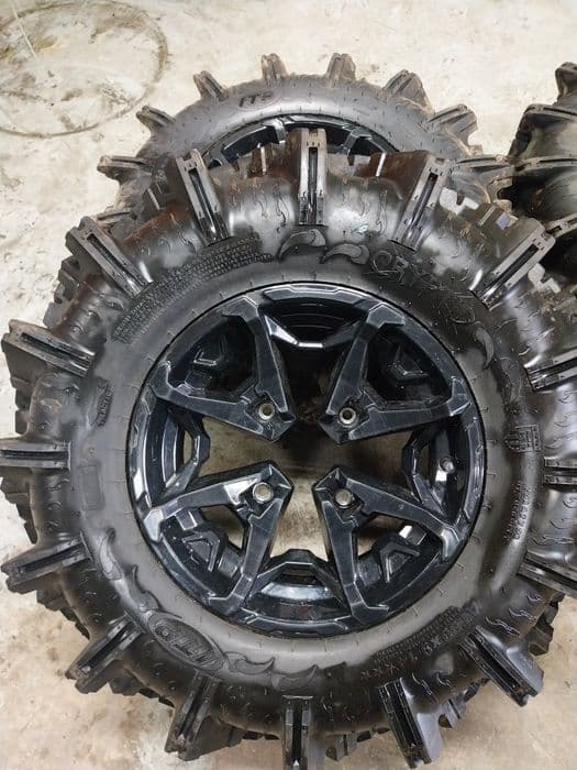 Koła CAN-AM XMR  Opony CRYPTID  30x9.00-14" Jak Nowe !