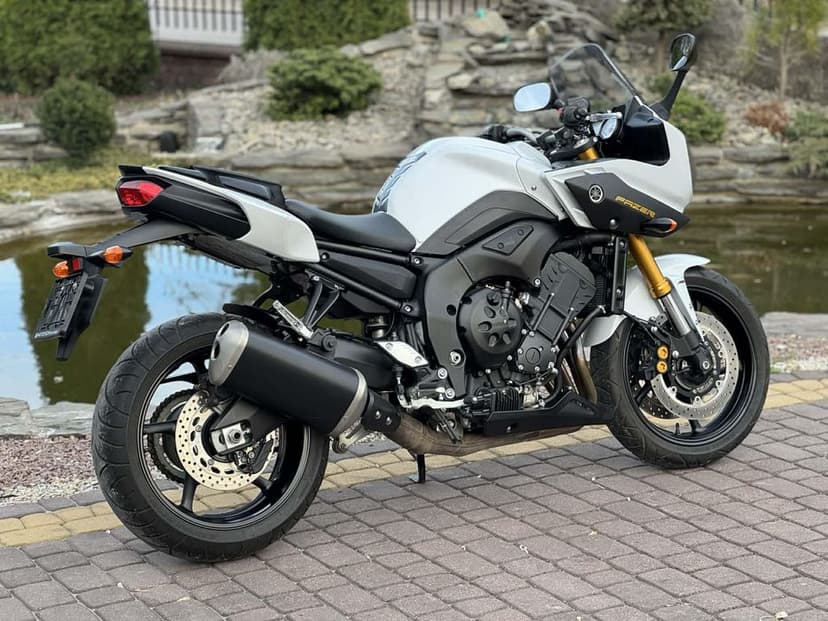 YAMAHA FZ8 Tylko 5600 Przebiegu Dostawa Raty