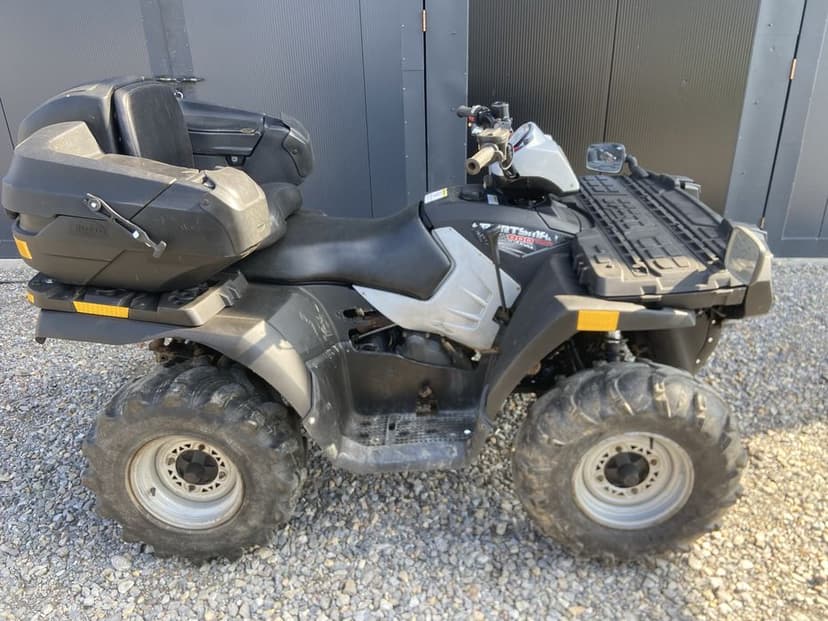 Boczek lewy prawy osłona grill zderzak silnik polaris sportsman 800