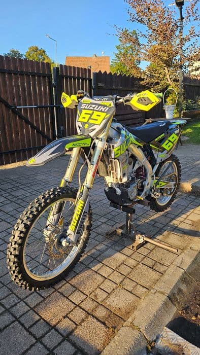 Suzuki RMZ 450 z 2016
