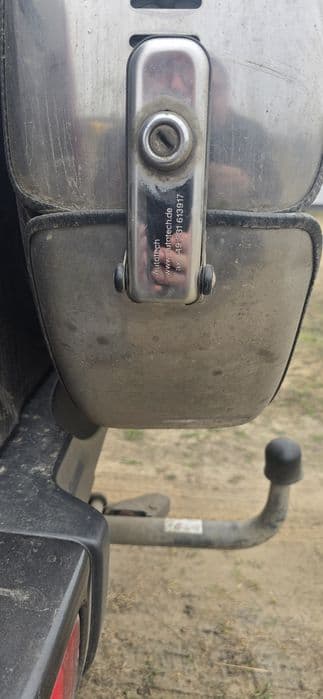 Osłona koła zapasowego Suzuki Jimny