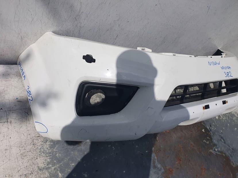 Nissan Navara IV 4 Zderzak przedni przód