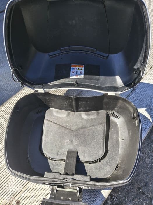 Kufer centralny Honda vfr cbf