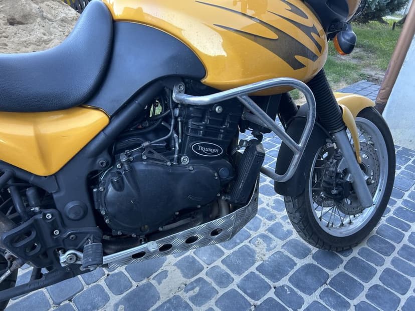 Triumph Tiger 855i Turystyczny Enduro