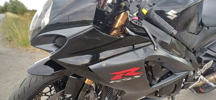 Suzuki gsxr1000 k7