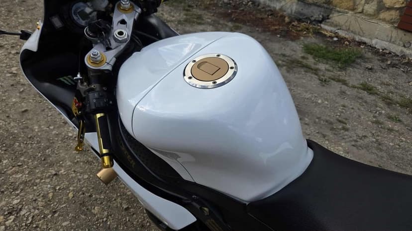 Kawasaki zx6r  2005