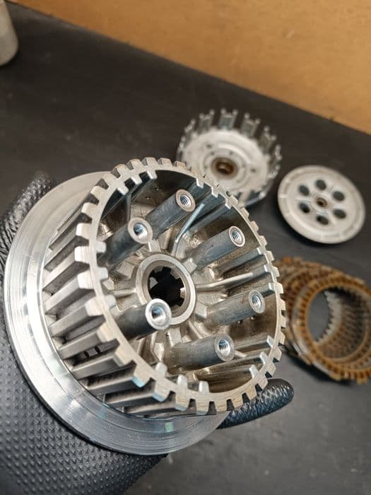 Kosz sprzęgłowy sprzęgło silnik części Suzuki DRZ DR-Z 400 Y E S SM