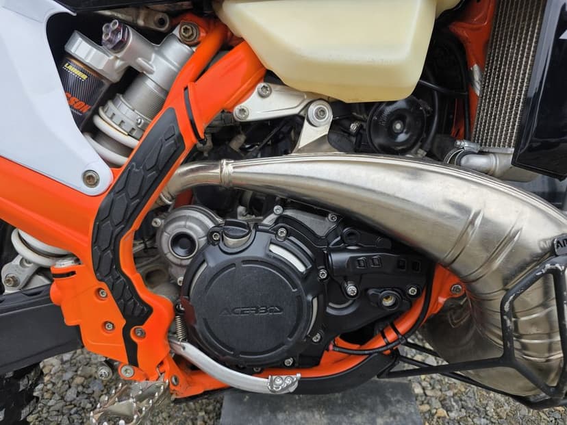 Ktm exc 300 model 2020 six days