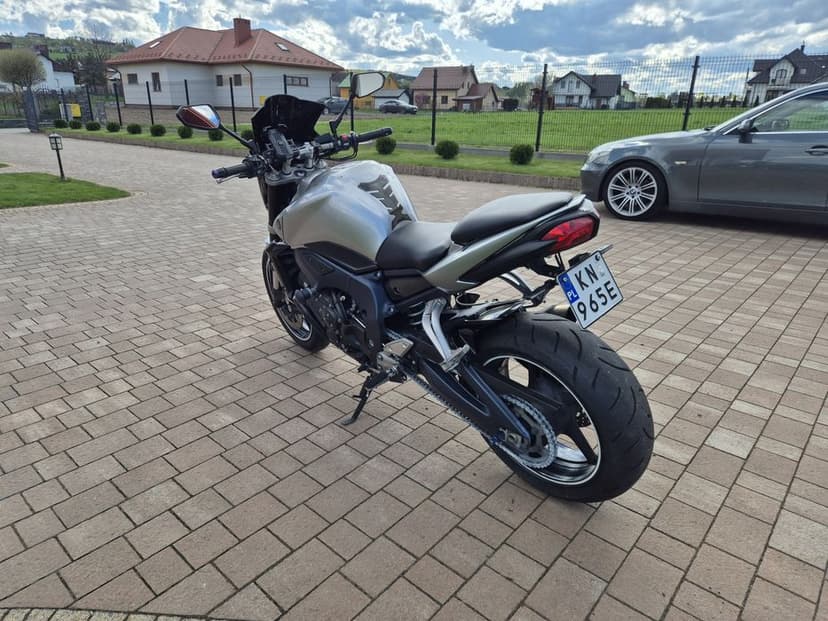 Yamaha FZ1 fazer 1000 FZ1N sc project