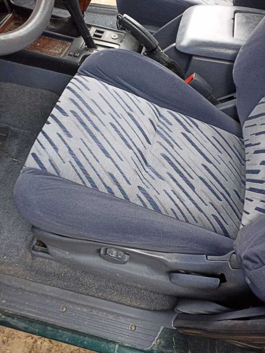 Toyota land cruiser 90 3drzwi fotel przedni prawy