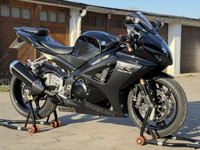 Suzuki gsxr gsx-r 1000 k8 k9