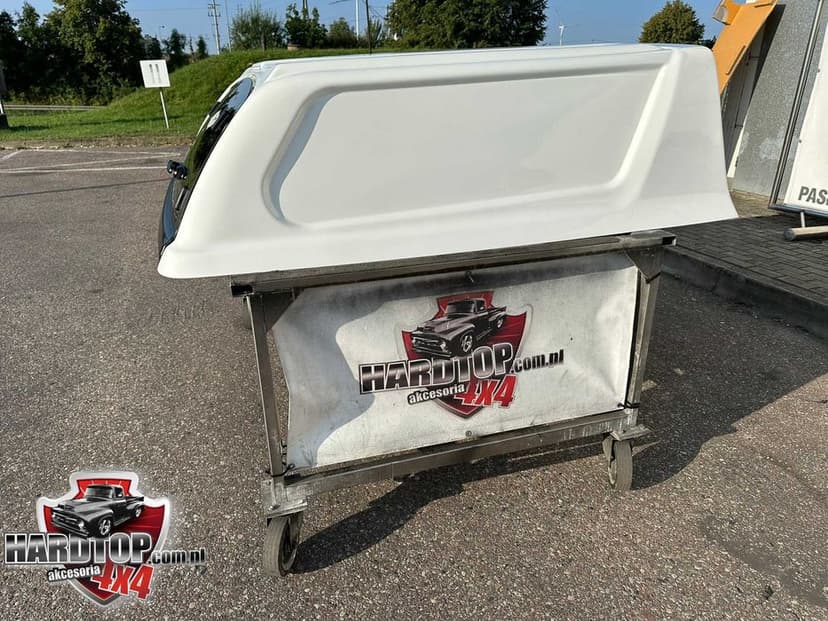 Zabudowa Paki PREMIUM HARDTOP boki pełne TOYOTA HILUX 2016+ Bez szyb