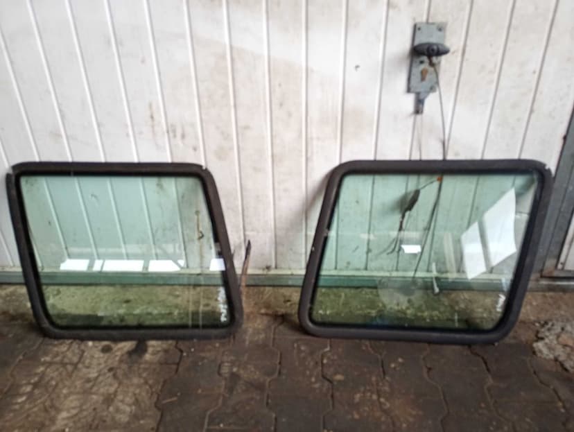 Szyba czołowa, przednia, boczna, szyberdach LAND ROVER Discovery 1