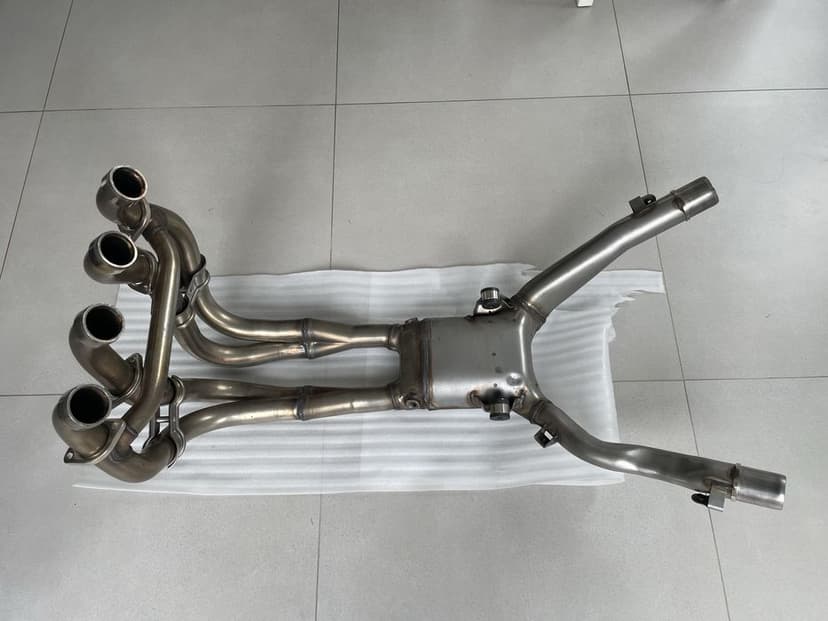 Kolektor kolektory Suzuki GSX1300R Hayabusa