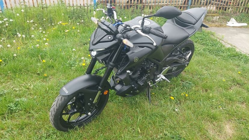 Motocykl Yamaha MT03 MT-03 2023r