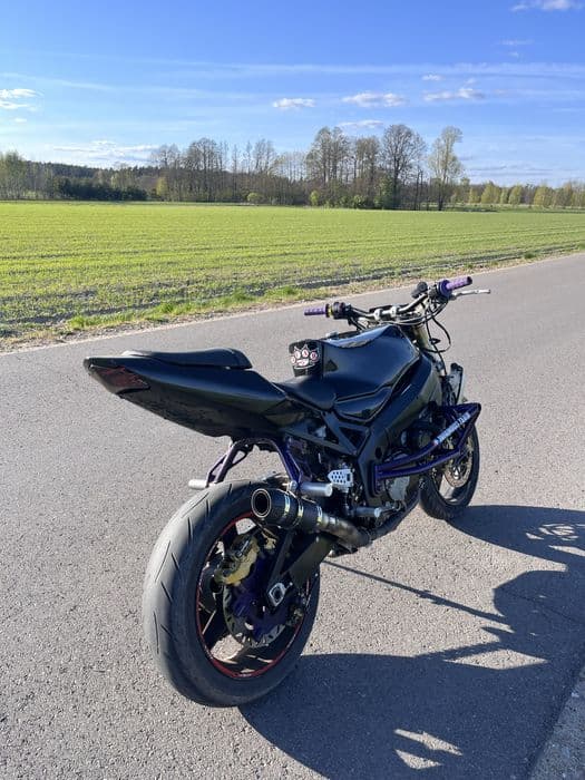 Suzuki Gsxr 600 k4 stunt