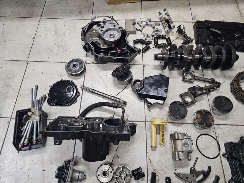 Kawasaki ZZR 1200 silnik części wał kapa skrzynia sprzęgło pompa korba
