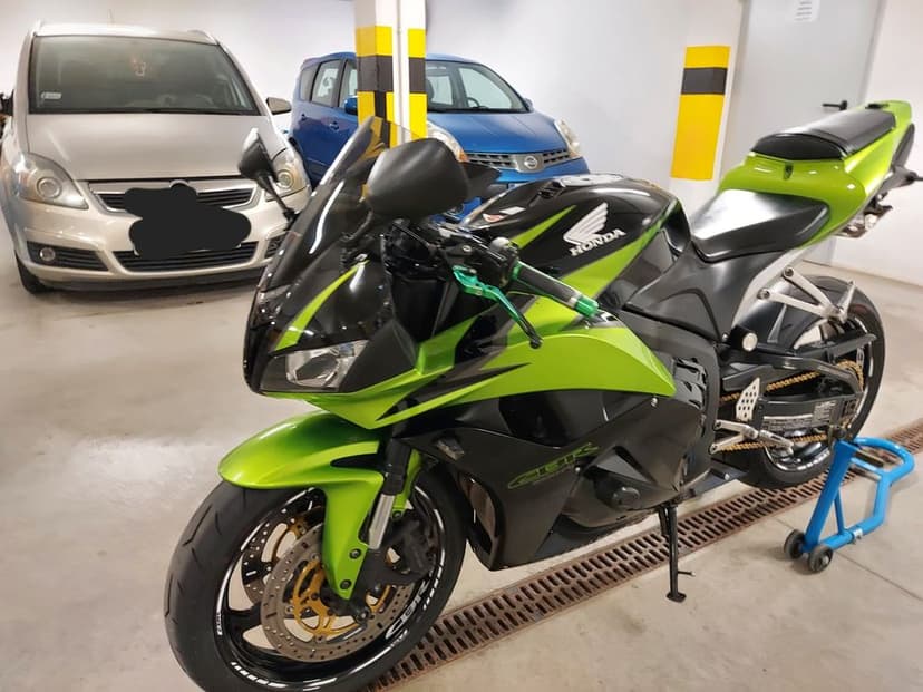 Honda cbr 600rr pc40