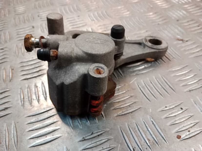 Beta RR 125 Enduro Pompa Hamulca Tył + Zacisk 13-20 Układ Hamulcowy