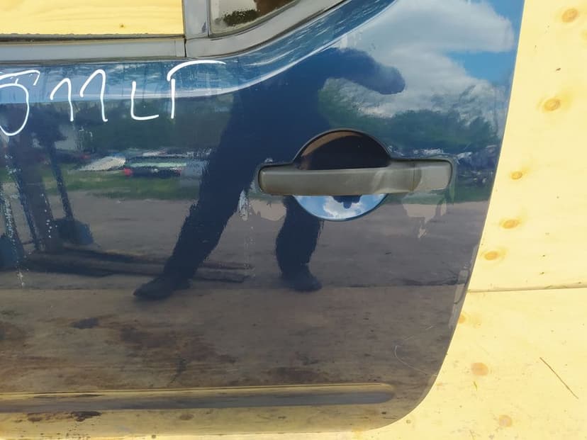 Nissan Navara D40 Fl Suv Drzwi Tył Lewy 5D Bw9