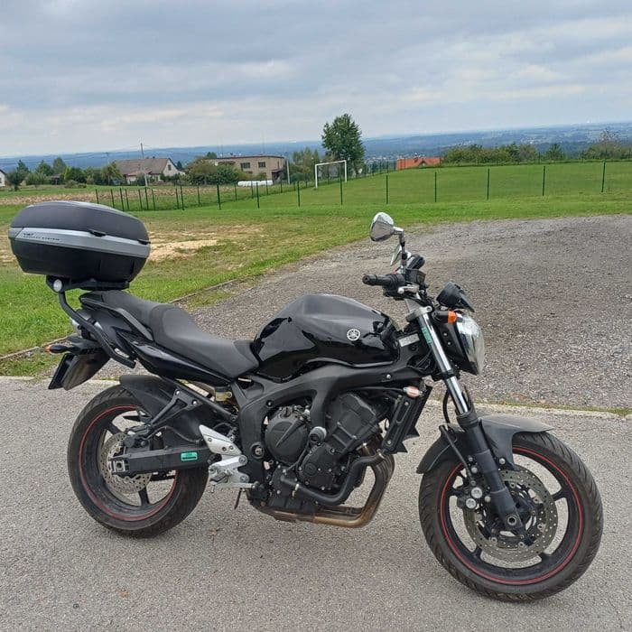Yamaha FZ6 FAZER/ mały przebieg/zadbana/kufer