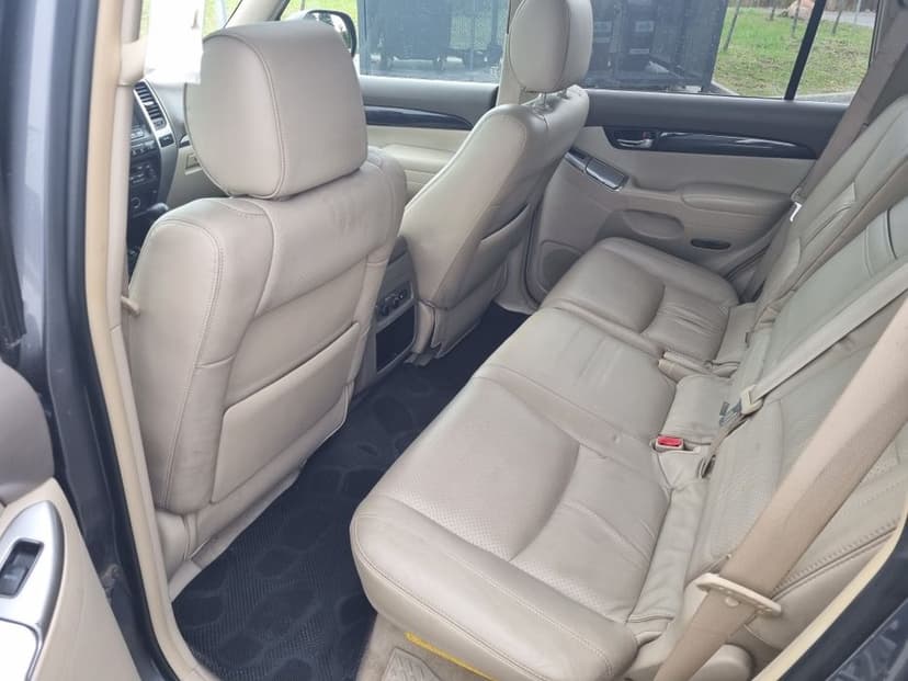 Toyota Land Cruiser 3.0 D4D 7 osób 4x4