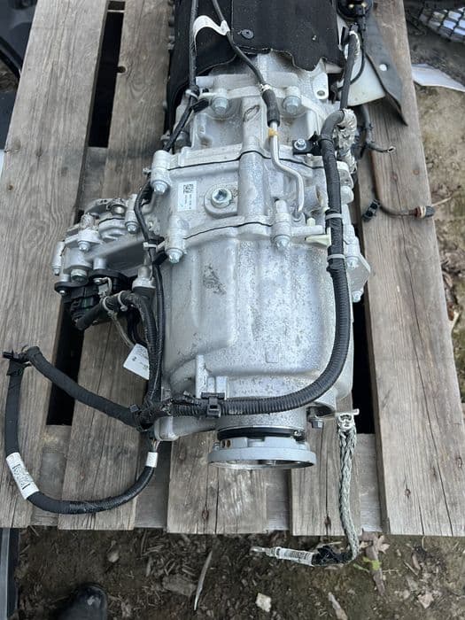 Land Rover Defender Jaguar Reduktor N8E2 skrzynia 8HP silnik DT306