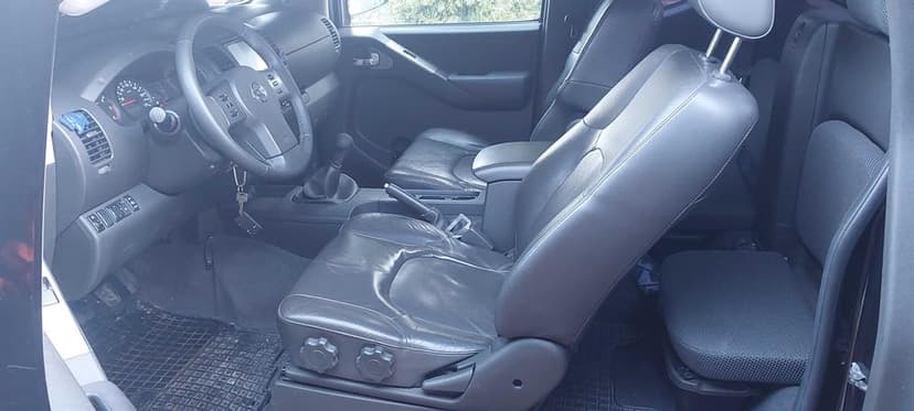 Nissan Navara D40 Pickup