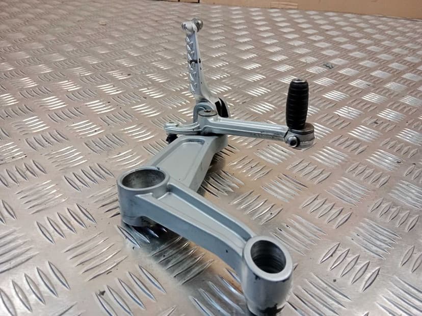 Aprilia RS 660 Set Lewy Kierowcy Podnóżek Dźwignia Zmiany Biegów 20-25