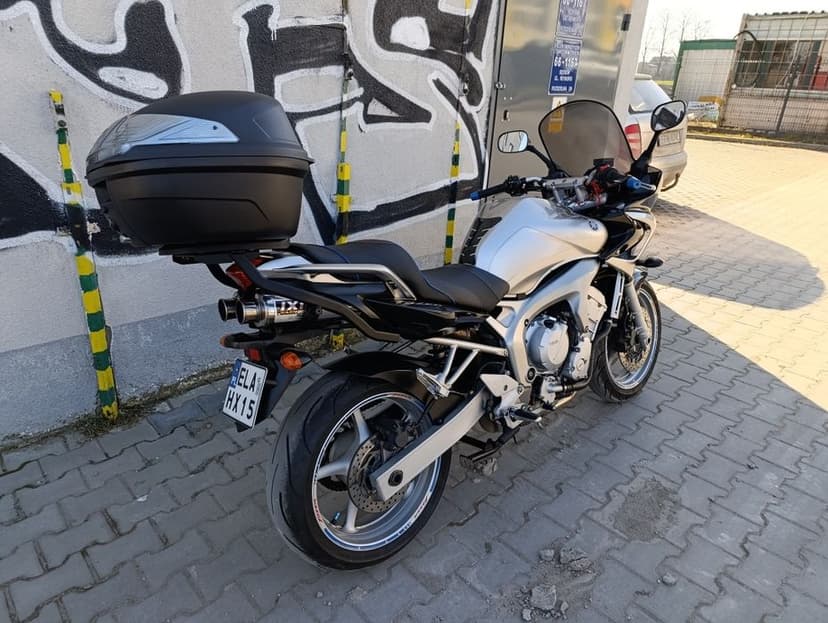 *Bardzo zadbana Yamaha Fz6*Dodatki*