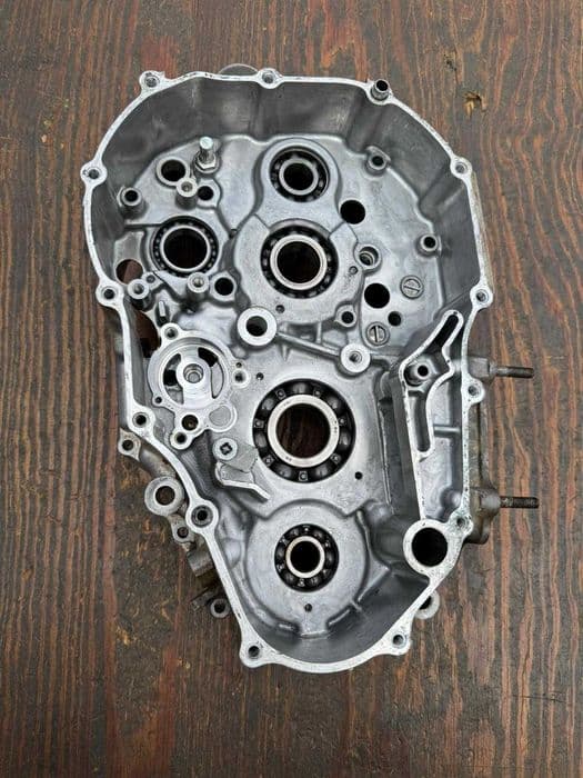 komplet karterow Suzuki LTZ 400 r 03-08 karter kartery lewy prawy blok