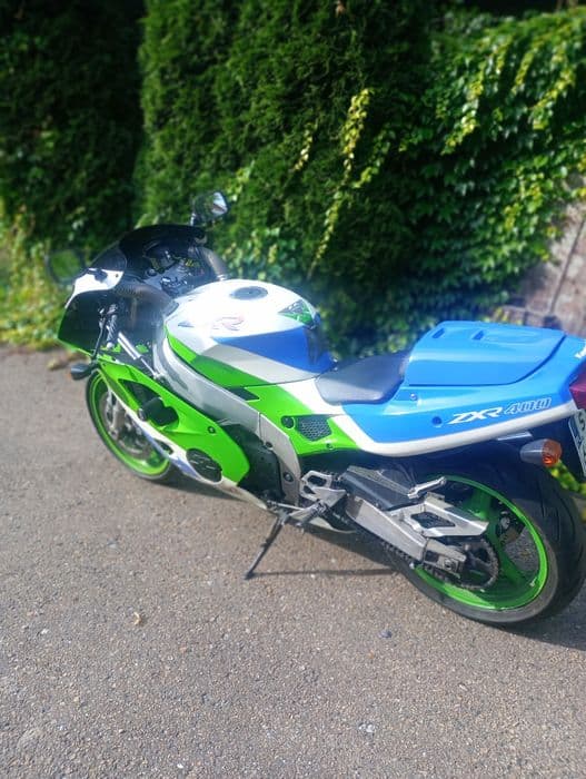 Kawasaki ZXR 400 Bardzo dobry stan strój pod malowanie Ninja